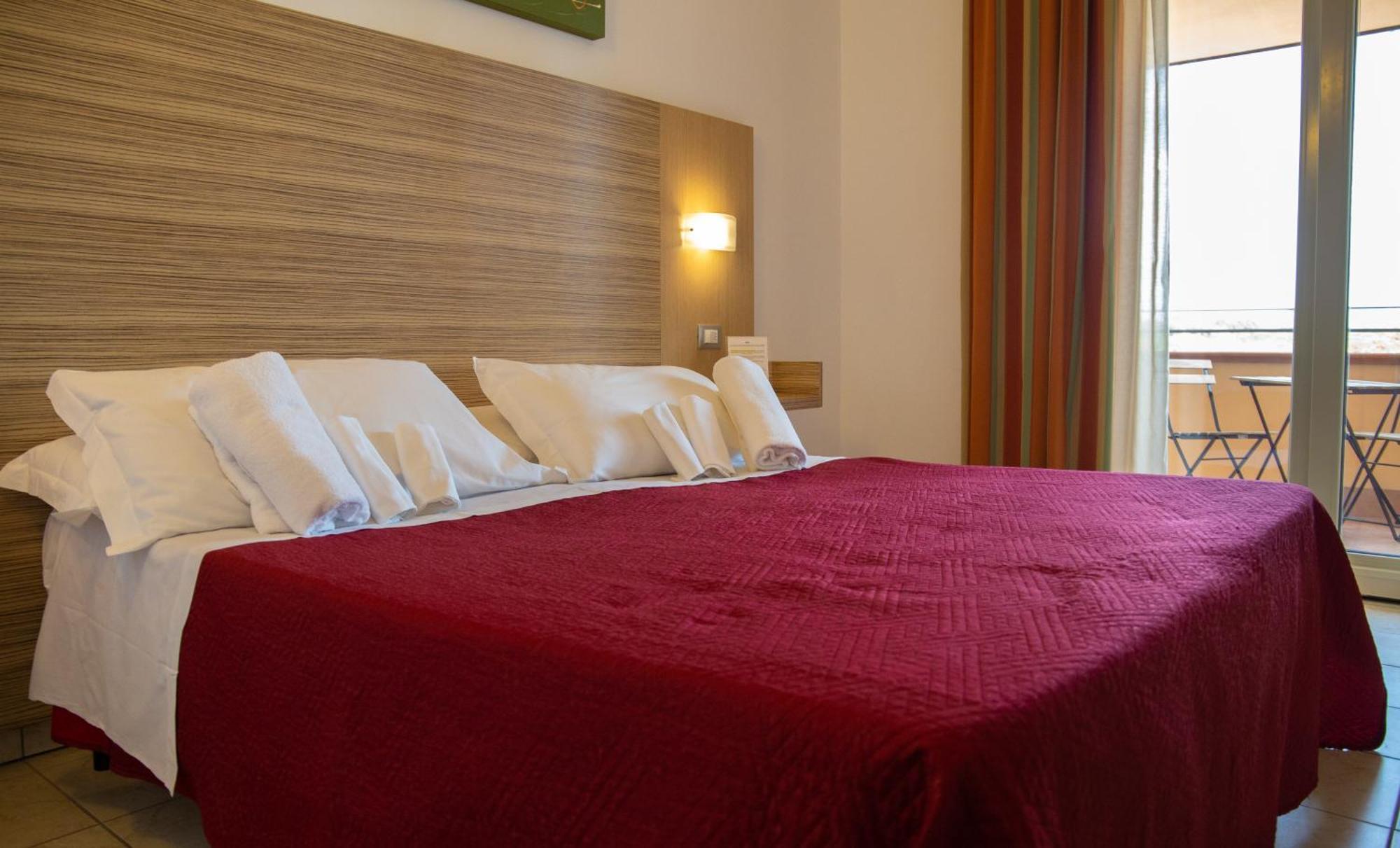 Hotel Riva Dei Cavalleggeri 3*