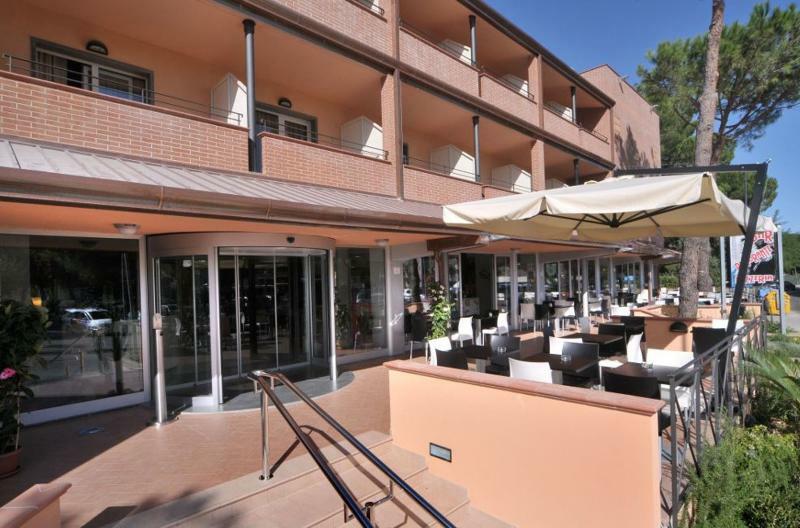 Riva Dei Cavalleggeri Hotel 3*